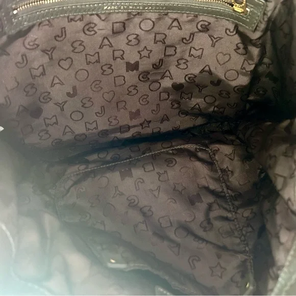 Marc Jacobs Fran Turnlock Shine Leather Tote Bag Olive - Picture 4 of 12